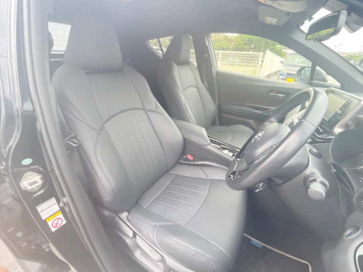 2018 Toyota C-HR DAA-ZYX10 (UW-6a2633338c54e)[28]