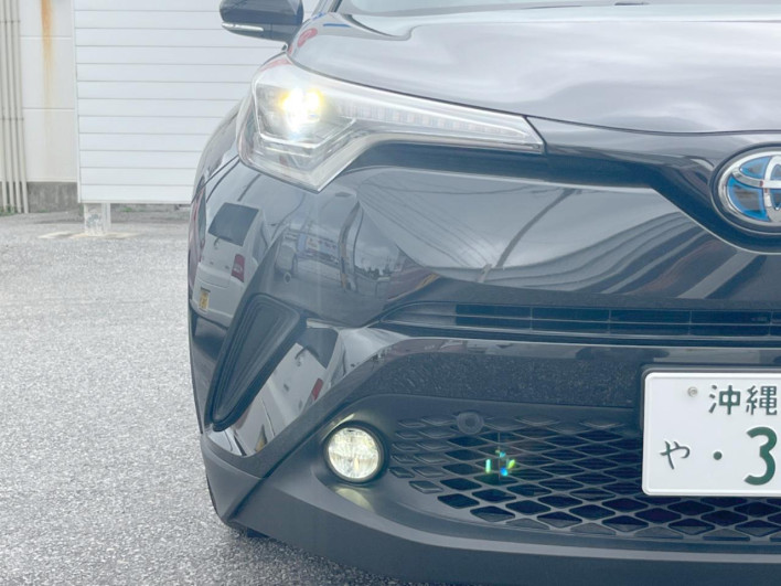 2018 Toyota C-HR DAA-ZYX10 (UW-6a2633338c54e)[14]