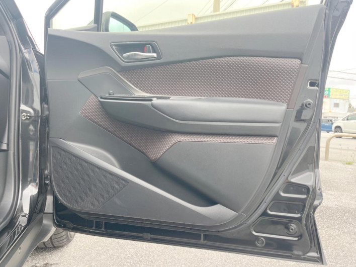 2018 Toyota C-HR DAA-ZYX10 (UW-6a2633338c54e)[27]