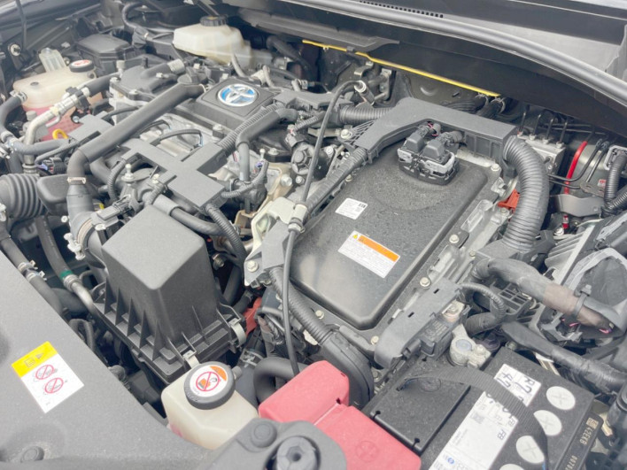2018 Toyota C-HR DAA-ZYX10 (UW-6a2633338c54e)[13]