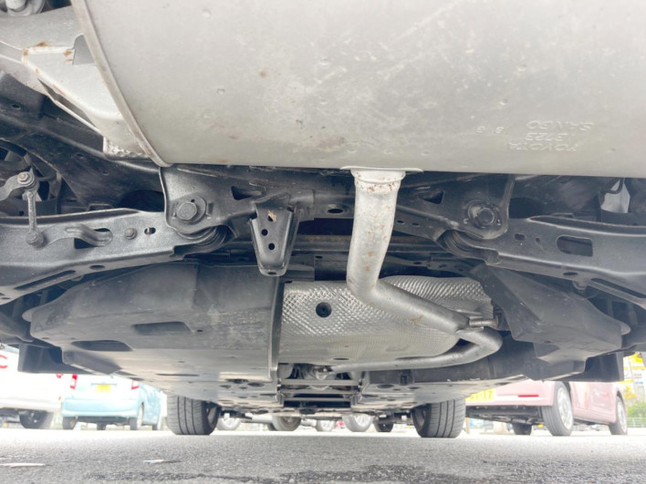 2018 Toyota C-HR DAA-ZYX10 (UW-6a2633338c54e)[22]