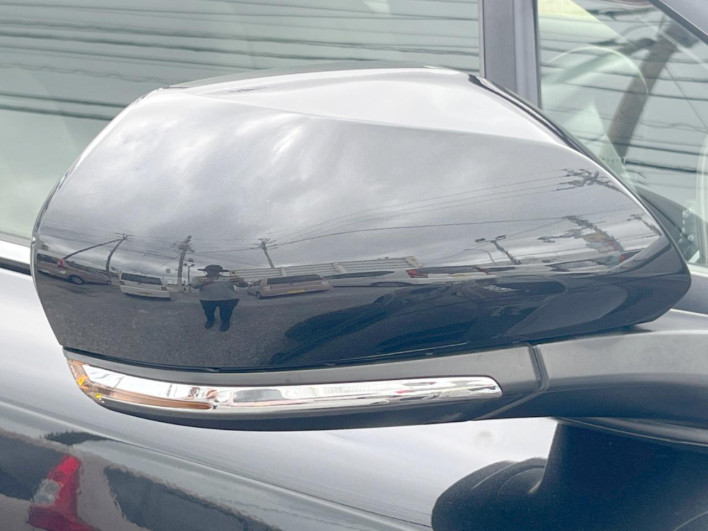 2018 Toyota C-HR DAA-ZYX10 (UW-6a2633338c54e)[17]