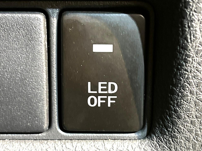 2018 Toyota C-HR DAA-ZYX10 (UW-6a263334819d1)[8]