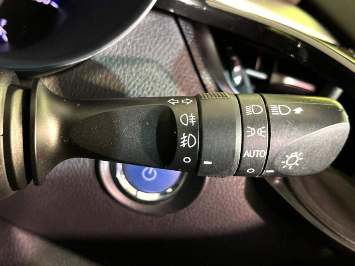 2018 Toyota C-HR DAA-ZYX10 (UW-6a263334819d1)[29]