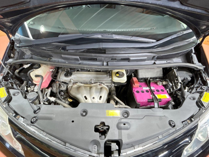 2010 Toyota Estima DBA-ACR50W (UW-6a2783869f3eb)[4]