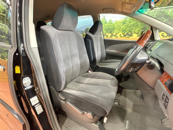 2010 Toyota Estima DBA-ACR50W (UW-6a2783869f3eb)[21]