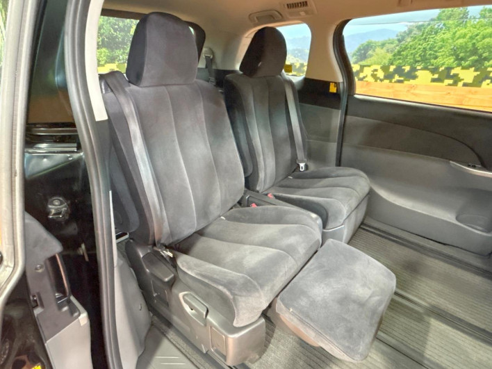 2010 Toyota Estima DBA-ACR50W (UW-6a2783869f3eb)[23]