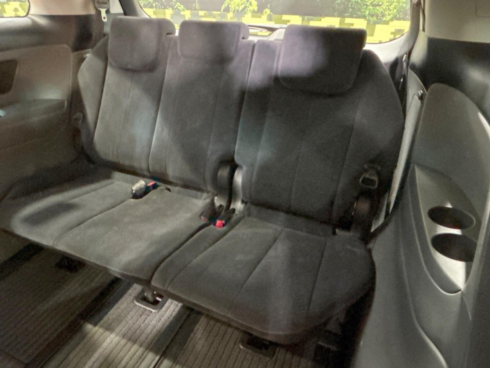 2010 Toyota Estima DBA-ACR50W (UW-6a2783869f3eb)[25]