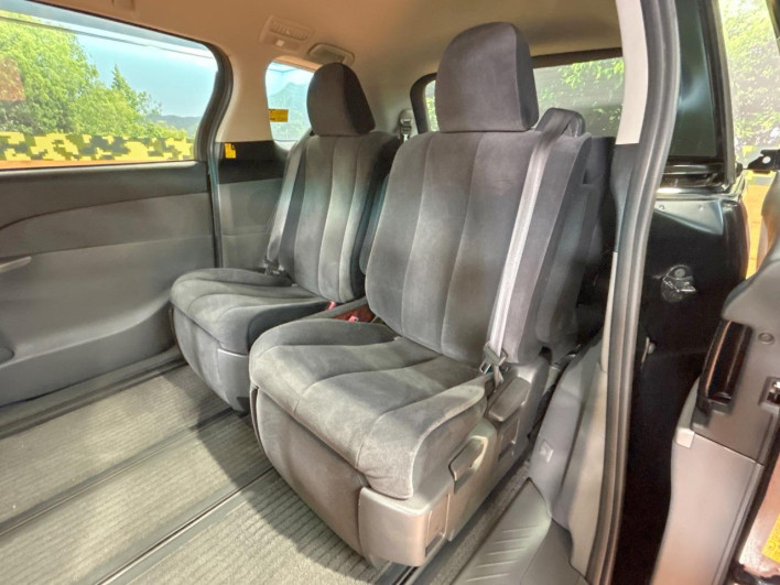 2010 Toyota Estima DBA-ACR50W (UW-6a2783869f3eb)[26]