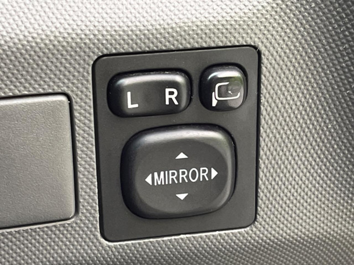 2011 Toyota Estima DBA-ACR50W (UW-6a278387992b3)[7]