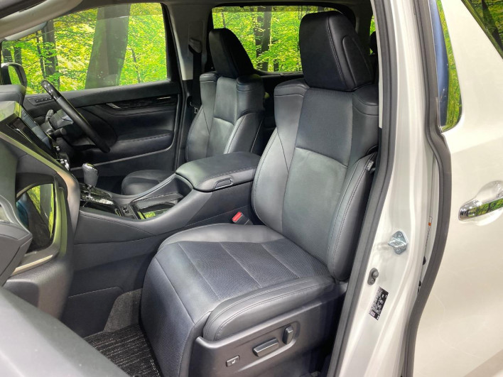 2020 Toyota Vellfire 3BA-AGH30W (UW-6a27838d9b90a)[26]