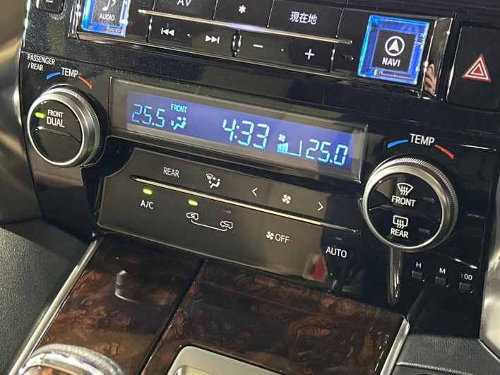 2018 Toyota Alphard DBA-AGH35W (UW-6a278394e742f)[25]