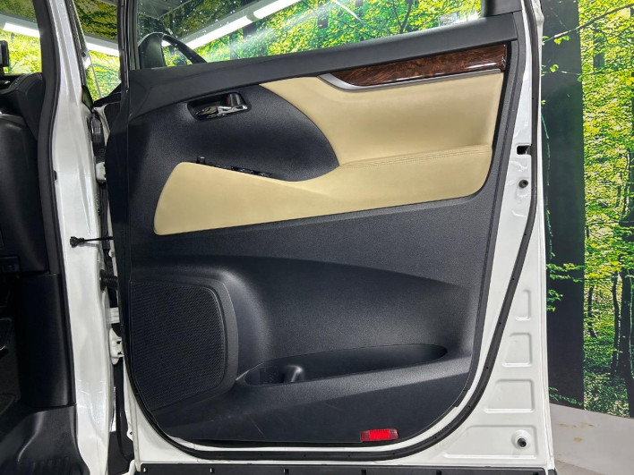 2018 Toyota Alphard DBA-AGH35W (UW-6a278394e742f)[16]