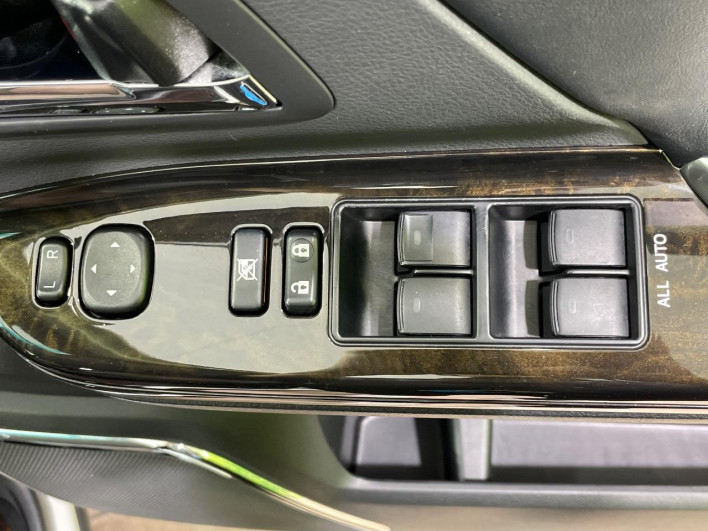 2013 Toyota Alphard DBA-ANH20W (UW-6a27839ecf983)[5]