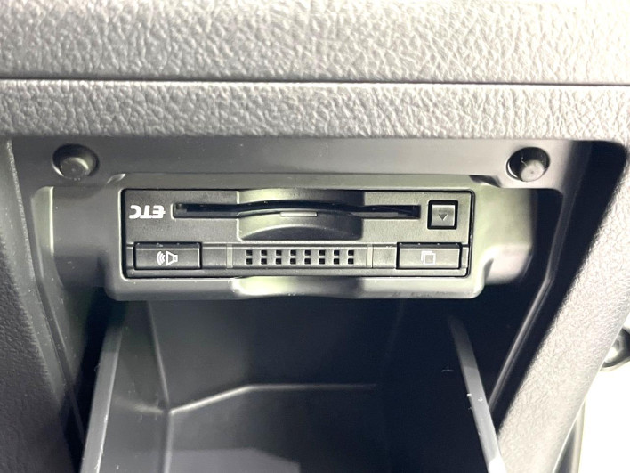2012 Toyota Vellfire DBA-ANH25W (UW-6a27839fe5cd5)[18]