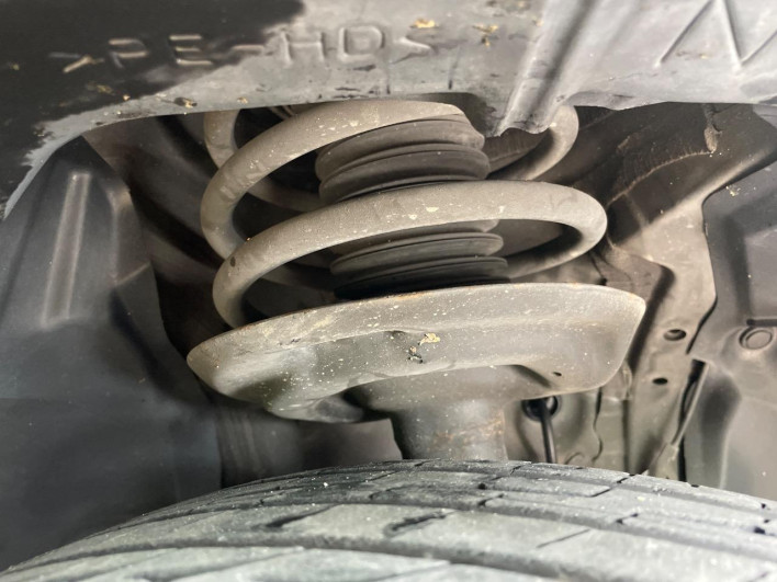 2018 Toyota Camry DAA-AXVH70 (UW-6a2783b2d5018)[6]