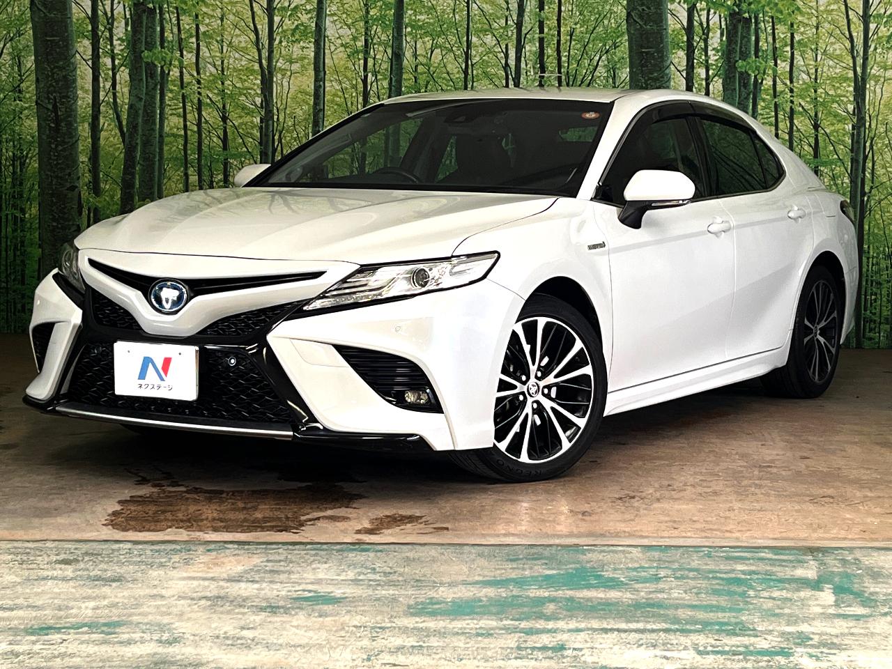 2019 Toyota Camry DAA-AXVH70
