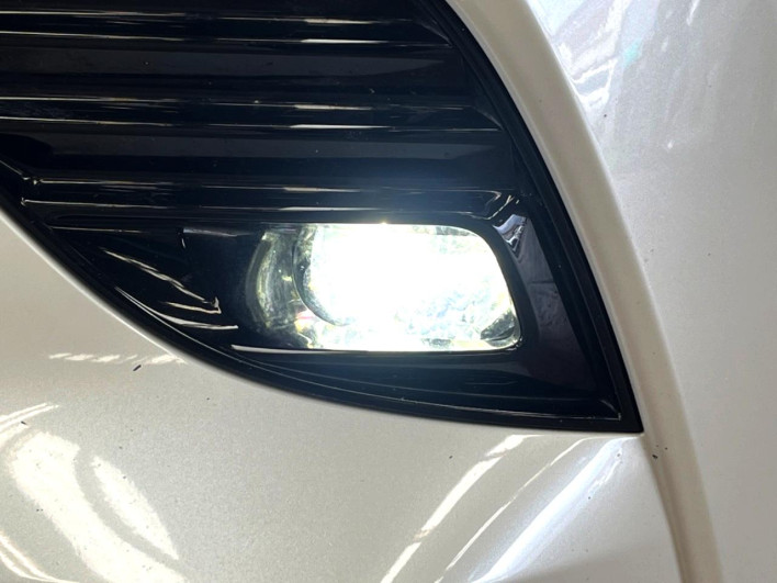 2019 Toyota Camry DAA-AXVH70 (UW-6a2783b3b7d1d)[13]