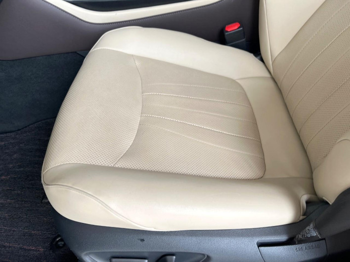 2019 Toyota Crown Hybrid 6AA-AZSH20 (UW-6a2783b7a0008)[26]