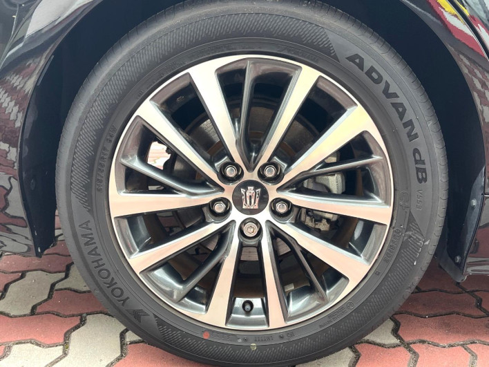 2019 Toyota Crown Hybrid 6AA-AZSH20 (UW-6a2783b7bad67)[8]