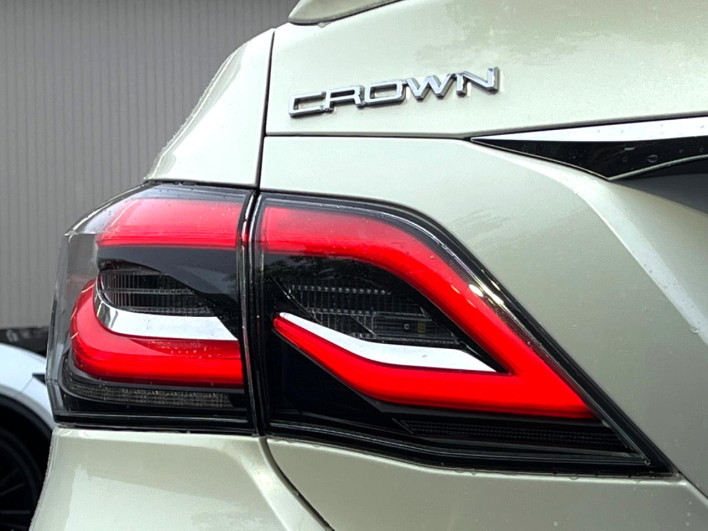 2020 Toyota Crown Hybrid 6AA-AZSH20 (UW-6a2783b8bfd43)[23]