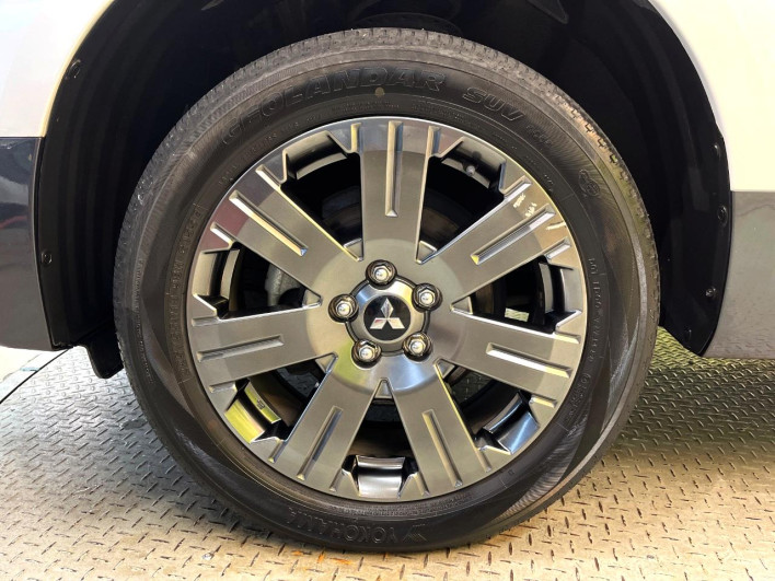 2022 Mitsubishi Delica D:5 3DA-CV1W (UW-6a2783e17422f)[21]