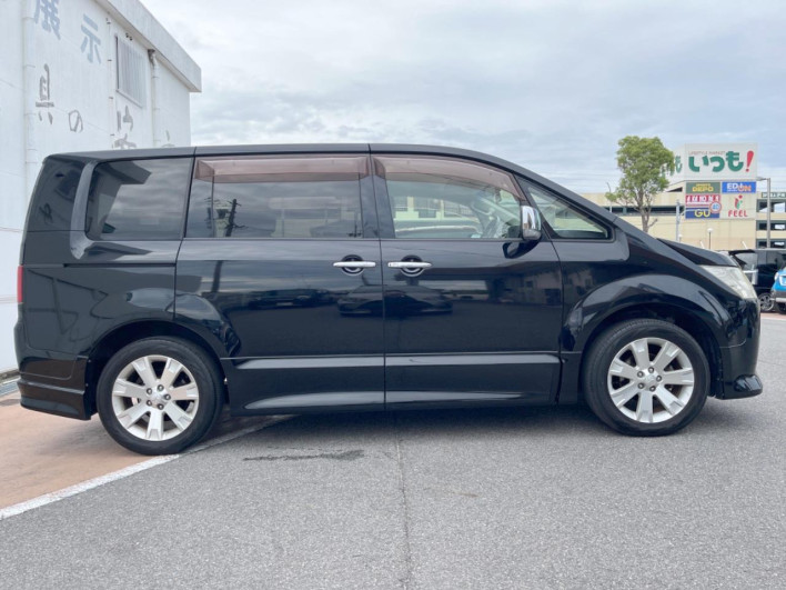 2011 Mitsubishi Delica D:5 DBA-CV4W (UW-6a2783e43ef07)[12]