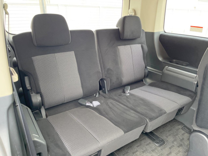 2011 Mitsubishi Delica D:5 DBA-CV4W (UW-6a2783e43ef07)[17]
