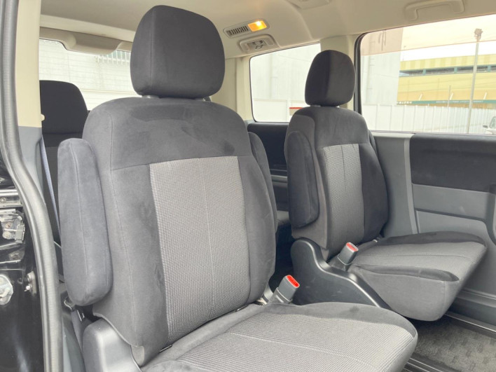 2011 Mitsubishi Delica D:5 DBA-CV4W (UW-6a2783e43ef07)[15]