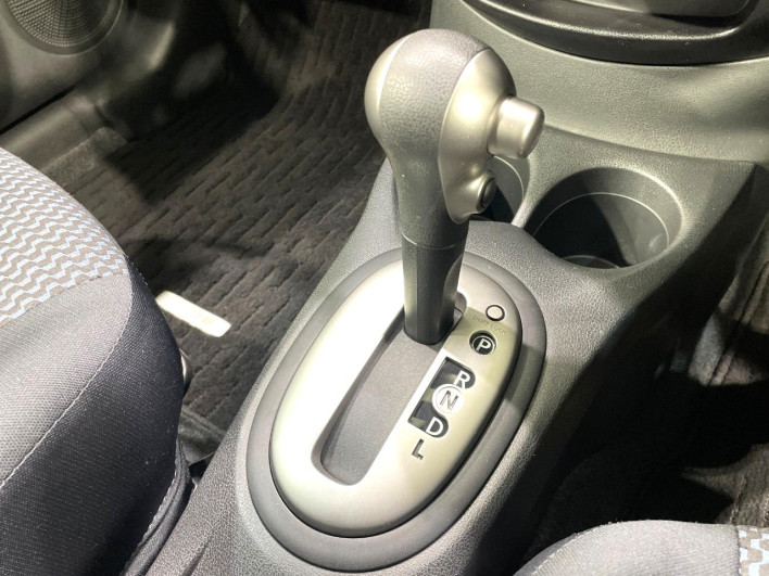 2013 Nissan Note DBA-E12 (UW-6a2783eee7dec)[26]