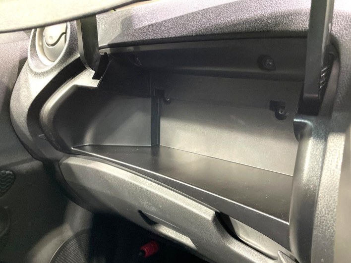 2013 Nissan Note DBA-E12 (UW-6a2783eee7dec)[22]