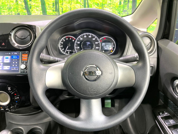 2013 Nissan Note DBA-E12 (UW-6a2783eee7dec)[21]