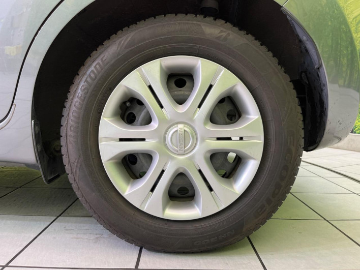 2016 Nissan Note DBA-E12 (UW-6a2783f032d03)[15]
