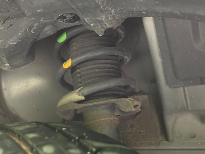 2016 Nissan Note DBA-E12 (UW-6a2783f032d03)[19]