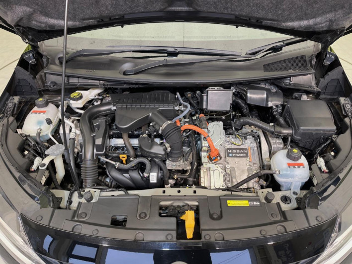 2021 Nissan Note 6AA-E13 (UW-6a2783f1e9772)[4]