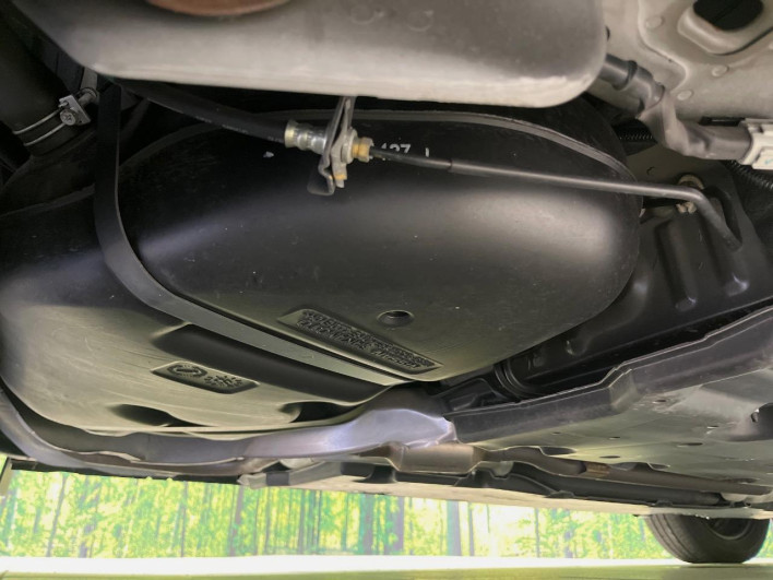 2021 Nissan Note 6AA-E13 (UW-6a2783f1e9772)[25]