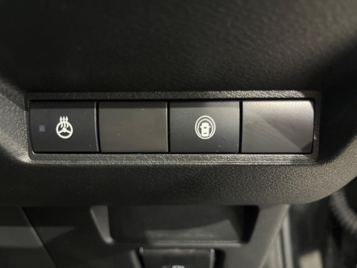 2021 Nissan Note 6AA-E13 (UW-6a2783f203386)[17]