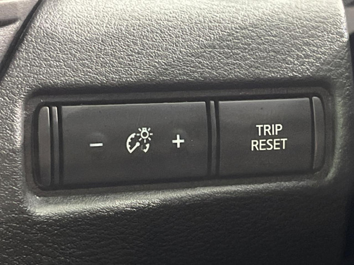 2021 Nissan Note 6AA-E13 (UW-6a2783f203386)[19]