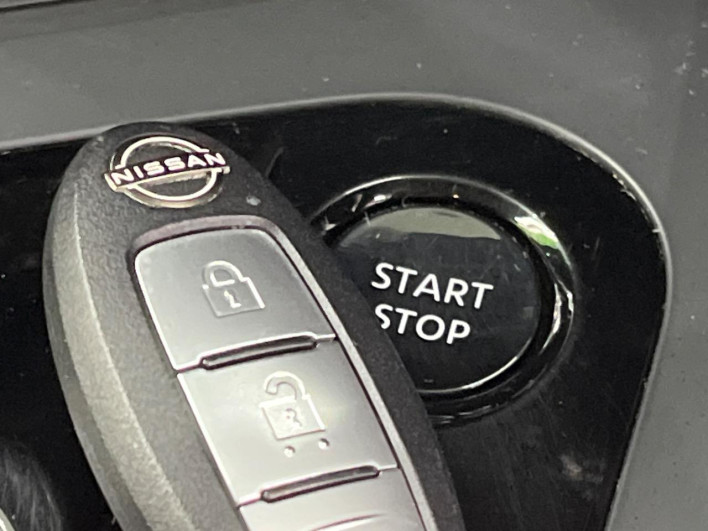 2021 Nissan Note 6AA-E13 (UW-6a2783f203386)[18]