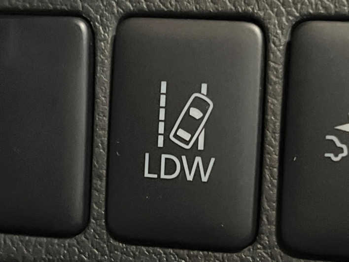 2015 Mitsubishi OUTLANDER PHEV DLA-GG2W (UW-6a278410de316)[24]
