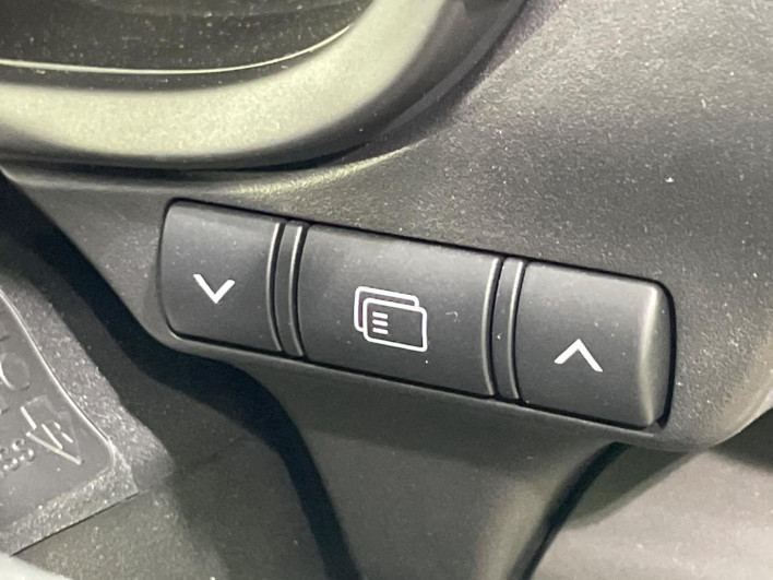 2023 Mitsubishi Eclipse Cross PHEV 5LA-GL3W (UW-6a278412e3d76)[11]