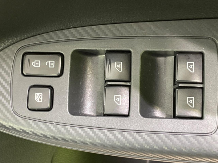 2023 Mitsubishi Eclipse Cross PHEV 5LA-GL3W (UW-6a278412e3d76)[6]