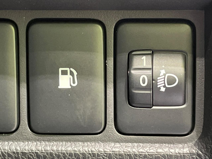 2023 Mitsubishi Eclipse Cross PHEV 5LA-GL3W (UW-6a278412e3d76)[9]