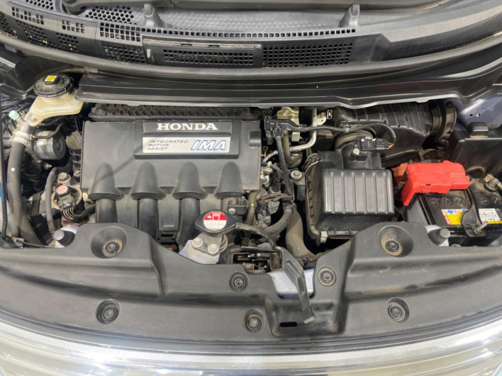 2013 Honda Fred Spike Hybrid DAA-GP3 (UW-6a278415789e3)[4]