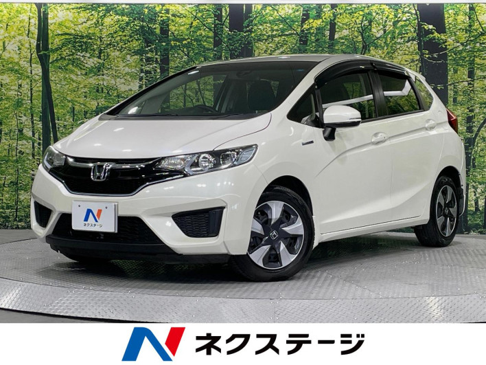 2016 Honda Fit Hybrid DAA-GP5 (UW-6a27841689224)[3]