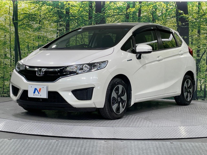 2016 Honda Fit Hybrid DAA-GP5 (UW-6a27841689224)[12]
