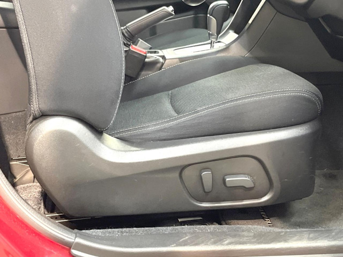2013 Subaru XV DBA-GP7 (UW-6a2784187b80d)[16]
