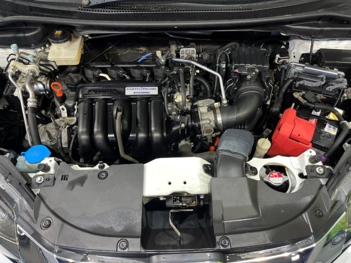 2017 Honda SHUTTLE DAA-GP8 (UW-6a27841aea642)[4]