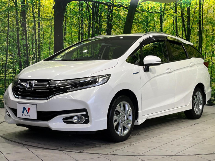 2017 Honda SHUTTLE DAA-GP8 (UW-6a27841aea642)[19]