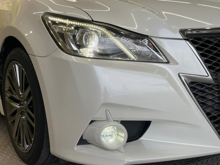 2014 Toyota Crown DBA-GRS210 (UW-6a27841d741cf)[9]